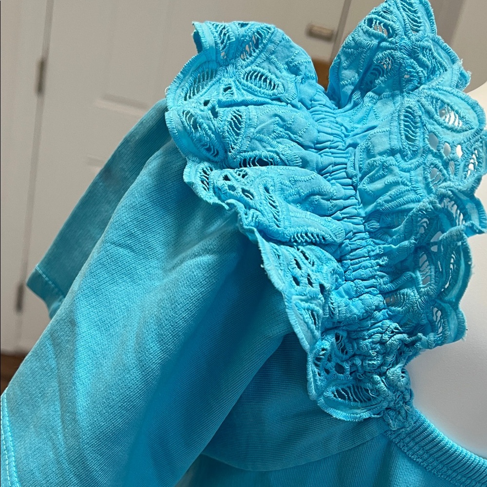 Turquoise Pilcro Women's Top with Lace Detail Size Small NWT - Picture 3 of 6